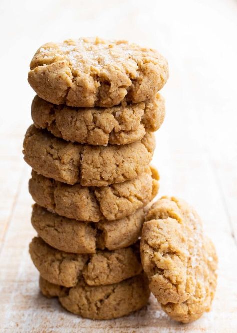 Almond Flour Peanut Butter Cookies (Keto) – Sugar Free Londoner Peanut Butter Cookies Keto, Almond Flour Peanut Butter Cookies, Cookies With Almond Flour, Low Carb Peanut Butter Cookies, Keto Peanut Butter Cookies, Sugar Free Peanut Butter, Cookie Cookbook, Almond Flour Cookies, Low Carb Peanut Butter