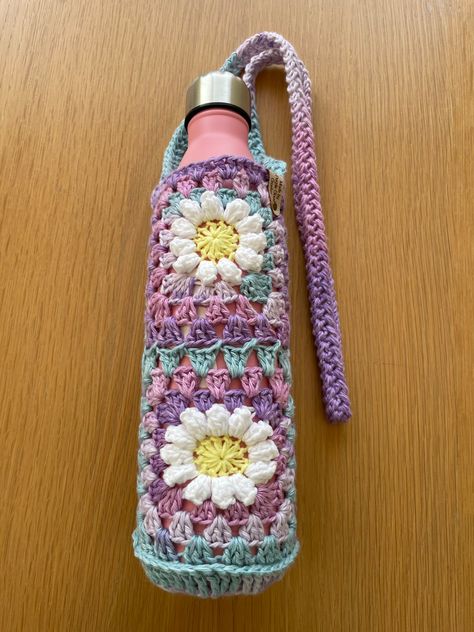 Crochet Bottle Cover, Crochet Water Bottle Holder, Drink Cozies, Flower Bottle, Water Bottle Bag, Wine Bottle Bag, Bag Flower, Water Bottle Holder, Bottle Carrier