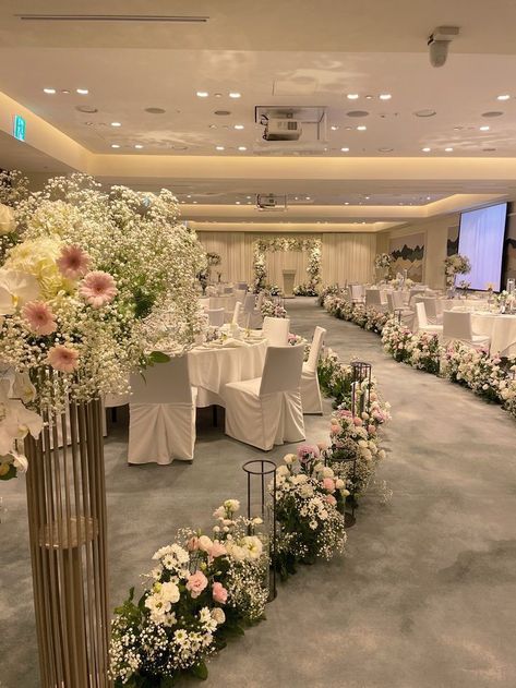 Indoor Wedding Decorations, Nikah Decor, Wedding Hall Decorations, Wedding Stage Decor, Indoor Wedding Receptions, Wedding Reception Backdrop, Wedding Background Decoration, Wedding Venues Indoor, Wedding Entrance Decor