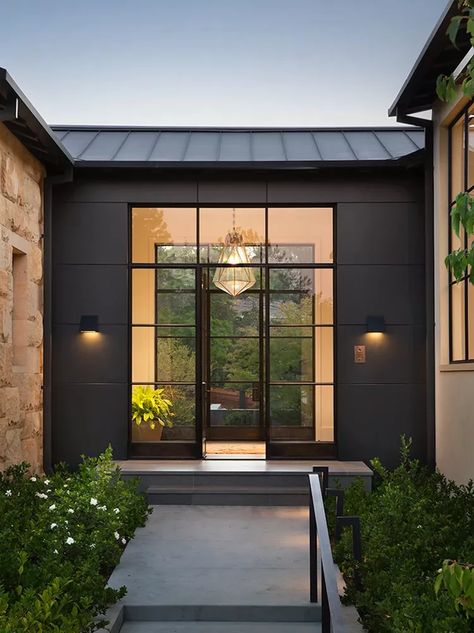 37 Modern Front Porch Ideas to Enhance Your Curb Appeal New Windows And Doors, Black Windows Spanish House, Guest House Exterior Design, Guest House Entrance, Wide Entryway, Modern Guest House, Black Modern House, Modern Front Porch Ideas, Modern Cottage Homes