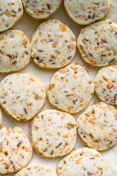 Butterscotch Shortbread Cookies Best Butterscotch Desserts, Butterscotch Christmas Cookies, Caramel Shortbread Cookies, Checkered Shortbread Cookies, Butterscotch Christmas Treats, Shortbread Bites Recipes, Maple Pecan Shortbread, Butterscotch Shortbread, Maple Shortbread Cookies