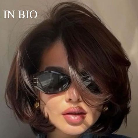 behindthechair.com on Instagram: "* The ’90s Bob/Lob Revival is Here✂️ 👉 Click Link in Bio 👈 If there’s been one solid reference among our clients this year—it’s the nostalgic hair of iconic ’90s supermodels. Enter the next chapter: The internet’s latest obsession is the luxe Christy Turlington-inspired bob. The swishy, nineties bob with a strong perimeter and bouncy bevel adds instant-volume, elongates the neck and makes hair appear fuller. Whether jaw or collar bone-skimming, this chic hairc 90s Bob, Chic Haircut, Iconic 90s, Haircut Styles, 90s Hairstyles, French Hair, Makati, Short Bob Hairstyles, Short Haircuts