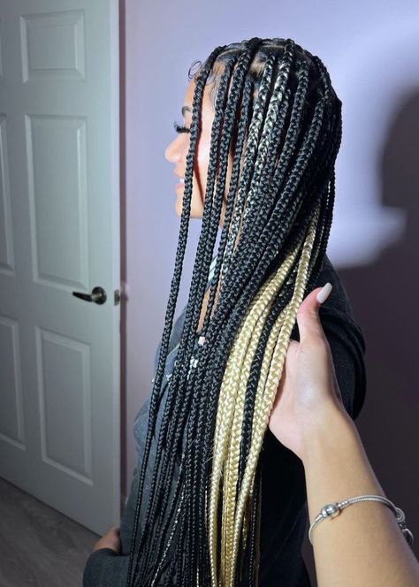 Plaits Hairstyles Black Natural, Red And Black Box Braids, Black And Blonde Box Braids, Peek A Boo Box Braids, Goddess Braids With Color, Plaits Hairstyles Black, Braids Ponytail Hairstyles, Birthday Braids, Wavy Hair Hairstyles