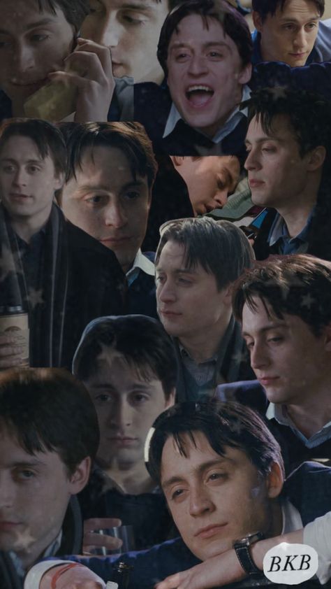 Wallace Wells Supremacy <33 Wallace Wells, Kieran Culkin, Korea Wallpaper, S Aesthetic, Vs The World, Scott Pilgrim, Connect With People, Your Aesthetic, Creative Energy