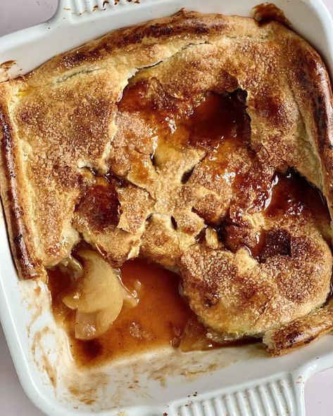 Old-Fashioned Apple Pan Dowdy Recipe | The Kitchn Apple Dowdy, Apple Pandowdy Recipe, Apple Pandowdy, Crisp Recipes, Buttery Pie Crust, Fall Soup, Random Recipes, Boston Cream Pie, Apple Cobbler