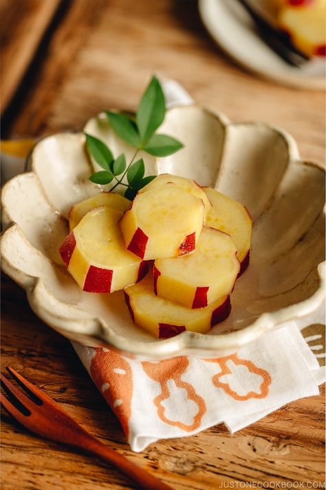 Simmered Sweet Potatoes with Lemon is a classic way to enjoy the fall harvest. It makes a delightful side dish and a healthy snack during this time of the year. So simple yet so good.  #sweetpotatorecipes #simmeredsweetpotato #japanesesweetpotato #fallrecipeshealthy  | Easy Japanese Recipes at JustOneCookbook.com Japanese Vegetarian Recipes, Japanese Sweet Potatoes, Japanese Appetizers, Just One Cookbook, Japanese Sweet Potato, Easy Japanese Recipes, Nigel Slater, Japanese Curry, Fall Recipes Healthy