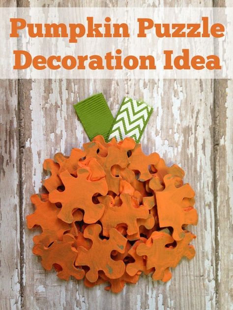 Useful Crafts, Puzzle Piece Art, Puzzle Piece Crafts, September Crafts, Diy Puzzle, October Crafts, Diy Puzzles, Puzzle Crafts, Crafts For Seniors