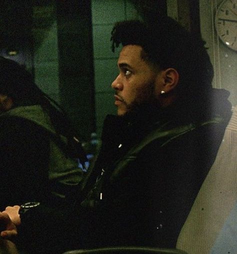 Weeknd Icon, The Weeknd Trilogy, The Weeknd Wallpaper Iphone, Kiss Land, Winter In New York, The Weeknd Poster, Abel Makkonen, House Of Balloons, Abel The Weeknd