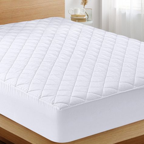 Mattress pad cover