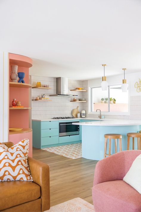 Palm Springs Kitchen, Palm Springs Interior, Palm Springs Decor, Bright Palette, Colourful Kitchen, Coastal Boho, Classic Kitchen, Boho Kitchen, Kitchen Cabinet Colors