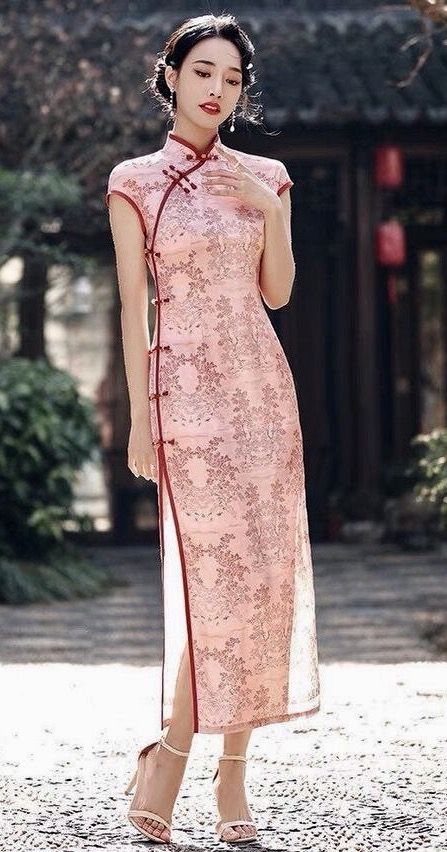 Chinese Dress Modern Style, Chinese Dress Modern, Modern Qipao Dress, Qi Pao, Modern Qipao, Chinese Style Dress, Gowns Dresses Elegant, Qipao Dress, Cheongsam Dress