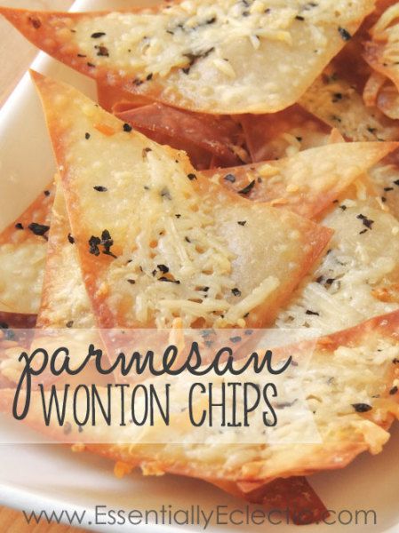 Wonton Wrapper Crackers, Wonton Snacks, Hot Crackers, Wonton Wrap, Wonton Bites, Savory Crackers, Applebees Recipes, Wonton Wrapper Recipes, Wonton Chips