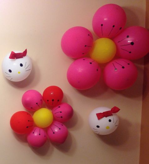 Hello Kitty themed party! DIY balloon decorations Hello Kitty Party Games, Hello Kitty Diy Decorations, Diy Hello Kitty Birthday Party Ideas, Hello Kitty Birthday Decorations, Hello Kitty Diy, Sanrio Birthday, Hello Kitty Birthday Theme, Hello Kitty Theme, Cat Decorations