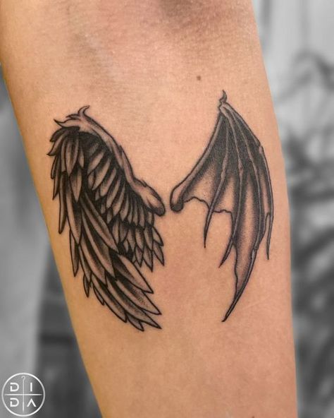 The perfect customised tattoo of angel-devil wings to show of your darker side with the equal balance of your angel heart. Follow us more trending tattoos or visit us or more tattoo ideas and tattoo designs at https://www.instagram.com/didatattoostudio/?hl=en Wings Tattoo Drawing, Angel Devil Tattoo, Wing Tattoos On Back, Alas Tattoo, Unique Tattoos For Men, Shin Tattoo, Tattoos To Cover Scars, Saved Tattoo, Devil Tattoo