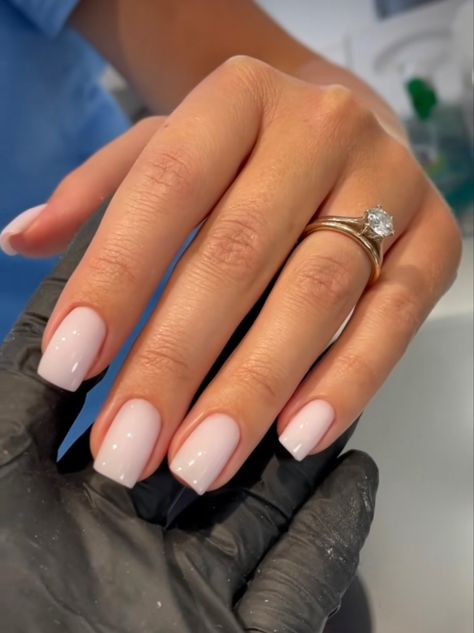 Clear Classy Nails, White Clear Nails Short, Short Clean Gel Nails, Gel X Classy Nails, Straight Nails Shape, Nails Inspo Minimalist Square, Elegant Nails Classy Simple Short, Neutral Nails Square Classy, Gel X Extensions Nails Short