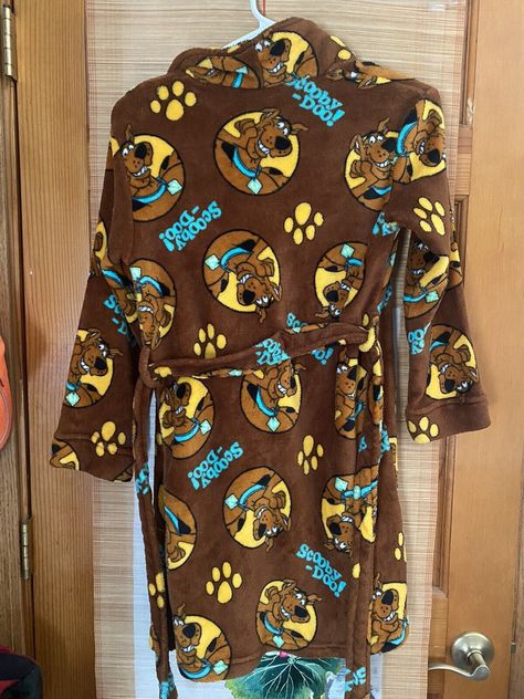 Scooby Doo Fleece Plush Kids Bath Robe Size M(8) 2 Scooby Doo Outfits, Scooby Doo Room, Cute Scooby Doo, Thrifty Clothes, Scooby Doo Kids, What's New Scooby Doo, Fuzzy Throw Blanket, Scooby Doo Mystery Inc, New Scooby Doo