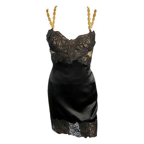 Dresses 1980s, Versace Mini Dress, Mini Evening Dress, Versace Clothing, Fancy Gown, Versace Chain, Elegant Clothing, Evening Mini Dresses, Fancy Gowns