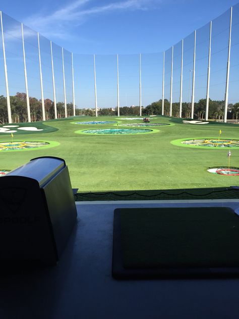 Top golf Tampa #3 Lapangan Golf, Golf Driving Range, Golf Tips Driving, Disc Golf Courses, Golf Videos, Golf Tips For Beginners, Top Golf, Sports Complex, Driving Range