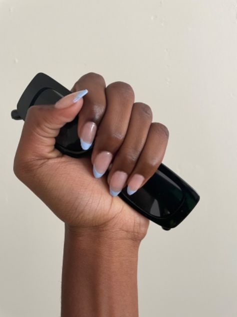 Denim Blue French Tip Nails, Blue Nail Designs Easy, French Tips Blue Nails, Light Blue And Silver Nails Short, Light Blue Nails On Dark Skin, Nail Ideas Simple Blue, Gray Nails Gel, Ball Nails Acrylic, Baby Blue French Tip Nails Almond