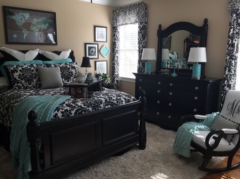 Black Gray And Teal Bedroom Ideas, Tiffany Blue And Grey Bedroom, Tiffany Room Decor Ideas, Black Bedroom Ideas For Couples, Blue And Black Bedroom Ideas, Black And Turquoise Bedroom, Black And Blue Bedroom Ideas, Black And Teal Bedroom, Black And Turquoise Bedding