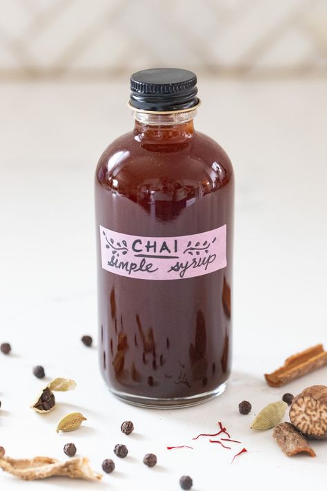 Chai Tea Recipes, Chai Simple Syrup, Chai Syrup Recipe, Chai Syrup, Diy Syrup, Tea Lattes, Simple Syrup Cocktails, Simple Syrup Recipes, Black Tea Bags