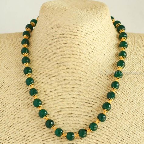 Green Beaded Necklace Designs, Green Beads Jewellery Designs, Beads Necklace Indian, Beads Haram, Gold Pearl Jewelry, Choker Necklace Designs, Gold Items, Beads Collection, Beads Design