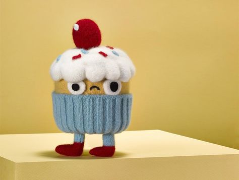 Doodles Characters, Weird Illustration, Jon Burgerman, Weird Design, Cupcake Illustration, Creation Crafts, Clay Art Projects, Illustration Character Design, Knitting Inspiration