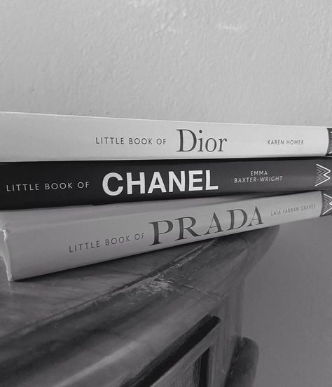 Catwalk Books, Chanel Book Decor, Prada Book, Emma Book, Prada Aesthetic, Chanel Book, Girl Apartment Decor, Minimalist Inspiration, Personal Library