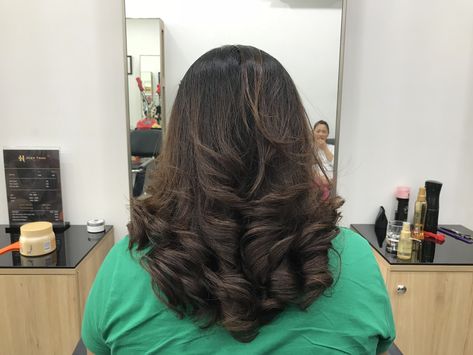 Lose Curls Long Hair, Indian Hair Cuts, Curls For Long Hair, Indian Hair, Haircuts For Medium Hair, Bouncy Curls, Beautiful Long Hair, Hair Color For Black Hair, Indian Hairstyles