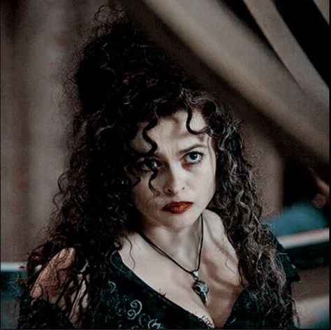 Bellatrix Lestrange, Curly Hair, A Woman, Harry Potter, Hair, Black