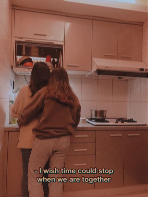 Wlw Apartment Aesthetic, Wlw Long Distance, Wlw Manifestation, Lesbian Apartment, Wlw Relationship Aesthetic, Lesbian House, Wlw Quotes, Wlw Date, Wlw Core