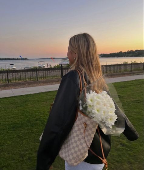 Kelsey Core, Chic Outfits Classy, + Core + Aesthetic, Instagram Worthy, Chic Outfits, Photography Poses, Floral, Photography, Instagram