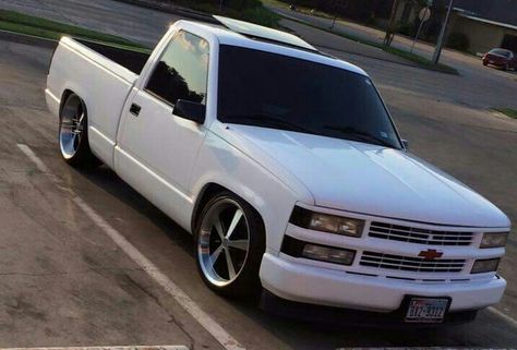 White Chevy Truck 1994 Chevy Silverado, Chevy Cheyenne, Vintage Chevy Trucks, Single Cab Trucks, Vintage Chevy, Chevy 4x4, Chevy Trucks Silverado, Silverado Truck, Chevy 1500