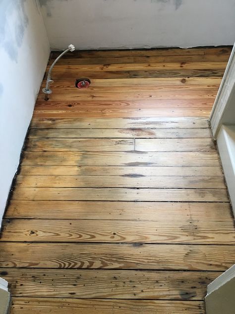 Diy Wood Filler, 1890 House, Western House Ideas, Antique Wood Floors, Wood Floor Repair, Pine Wood Flooring, Diy Wood Floors, Heart Pine Flooring, Distant Memory