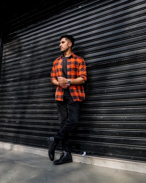 Flannel Men Outfit, Orange Flannel Outfit, Black Flannel Outfit, Flannel Outfits Men Aesthetic, Black Pants Outfit Men, Aesthetic Flannel Outfits, Flannel Outfits Men Streetwear, Plaid Flannel Outfit, Oversized Flannel Outfits