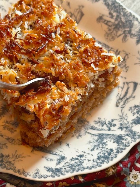 Oatmeal Cake | 12 Tomatoes Oatmeal Cake 12 Tomatoes, 12 Tomatoes Oatmeal Cake, Twelve Tomatoes, Yummy Bars, 12 Tomatoes Recipes, Oatmeal Cake, Dessert Cakes, Bakers Rack, Warm Cake