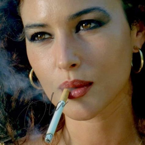 She was gorgeous in this movie #monicabelluci ❤ #dobermann #elysianmeraki1 Monica Belluci Feminism Art, Italian Beauty, Model Aesthetic, Italian Women, Angel Face, October 23, Monica Bellucci, Artistry Makeup, Vintage Beauty