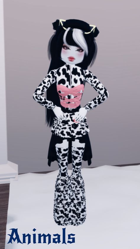 #dresstoimpress #animals #cow #dresstoimpressthemes Cow Dress, Jungle Dress, Cow Outfits, Aesthetic Roblox Royale High Outfits, Outfit Layout, Cute Anime Chibi, Roblox Roblox, Themed Outfits, Art Inspiration Drawing