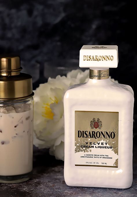 Dissarano Velvet Cocktail, Disaronno Velvet Cream Liqueur Recipes, Disaronno Velvet Drinks Recipes, Disarrono Velvet Cream Drinks, Amoretto Drinks, Disaronno Velvet Drinks, Amaretto Drinks Recipes, Amaretto Drinks, Amaretto Cream