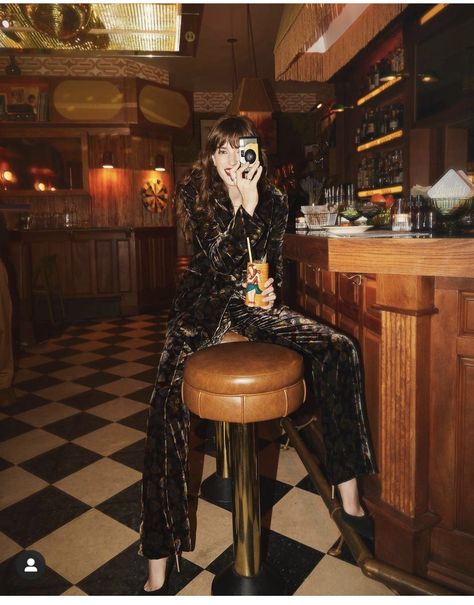 Bar Editorial Fashion, Bar Editorial Photoshoot, Misogyny Photoshoot, Bar Stool Photoshoot, Night Fashion Photoshoot, Jungle Disco Outfit, Holiday Party Photoshoot, Bar Pics With Friends, Festive Chic Outfit