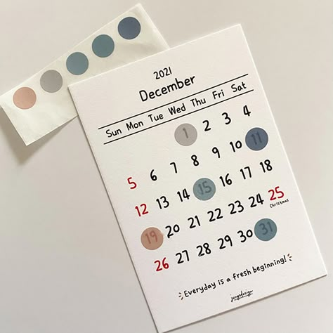 2021 Mini Polaroid Calendar on Behance Polaroid Calendar, Mini Polaroid, Good Things In Life, 달력 디자인, Bullet Journal Paper, Diy Calendar, Mini Calendars, Seni Dan Kraf, Art Journal Therapy