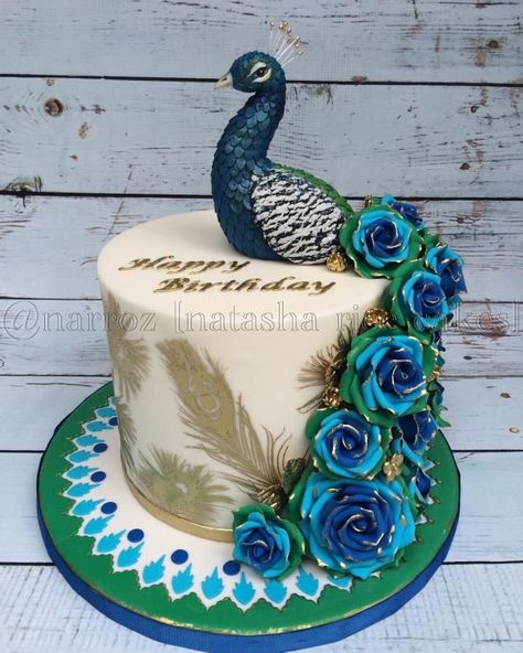 I love when I’m asked to create a cake based on a subject I admire. So when the subject was a peacock I was very excited! I’ve had a little box of peacock related cake tools and I finally got to use them! This cake was inspired by one made by... Peacock Wedding Cake, Peacock Cake, Blossom Cake, Cake Name, Cake Tools, Bird Cakes, Rose Cake, Cake Pictures, Gorgeous Cakes