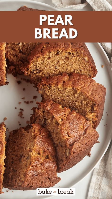 This pear bread is the perfect way to highlight sweet, ripe pears in your fall baking. It's a delicious and easy recipe that’s just as good for breakfast as it is for dessert! Spiced Pear Bread, Easy Ways To Preserve Pears, Canned Pear Bread Recipes, Ripe Pear Recipes Easy, Sliced Pears Recipes, Recipes With Ripe Pears, What To Make With Ripe Pears, Baked Pear Recipes, Dessert Recipes Using Fresh Pears