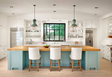 Farmhouse kitchen with turquoise blue island. Farmhouse kitchen with turquoise… Beach Style Kitchen, Turquoise Kitchen, Traditional Style Homes, Coastal Kitchen, Kitchen Upgrades, Farmhouse Style Kitchen, Farmhouse Style House, Cottage Kitchen, Farmhouse Kitchen Decor