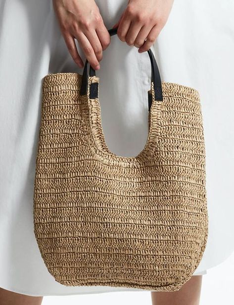 Rafia Crochet, Crochet Bag Pattern, Big Bags, Crochet Handbags, Marie Claire, Bag Pattern, Crochet Bag, Straw Bag, Batik