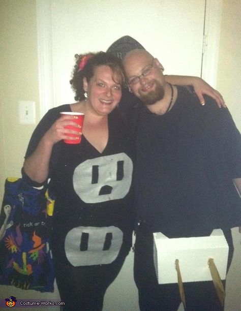 Outlet And Plug Halloween Costume, Outlet Halloween Costume, Plug And Outlet Costume Diy, Plug And Outlet Costume, Funny Couples Costumes Hilarious Homemade Halloween, Funny Couple Costumes Hilarious, Plug And Socket Costume, Hilarious Costumes, Beer Olympics