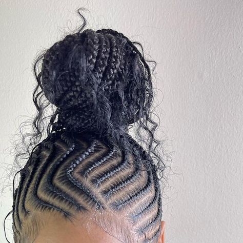 Cornrows Into High Ponytail, Feed In Braids Ponytail Design, Winter Braided Hairstyles, Corn Row Styles Natural Hair, High Ponytail Cornrows, Funali Braids, Freestyle Braids, Cornrows Ideas, Cornrows Natural Hair