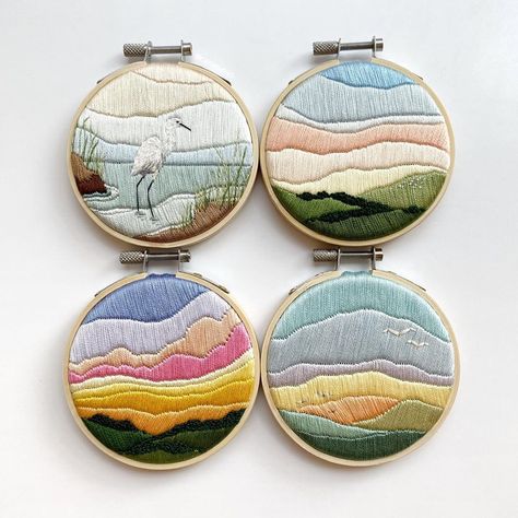 Marbled Embroidery, Edgy Embroidery, Cloud Embroidery, Landscape Embroidery, Embroider Ideas, Crochet Wall Art, Boho Embroidery, Embroidery Hoop Wall Art, Brazilian Embroidery