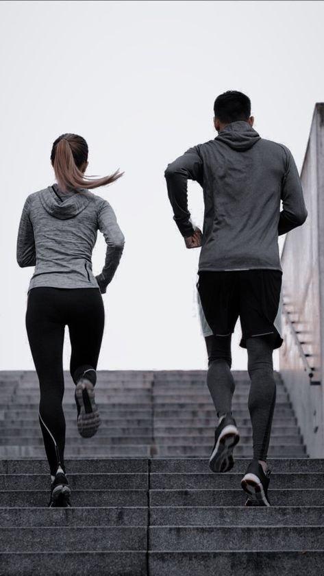 Couples Running Together, Couples Working Out, Running In Winter Aesthetic, Men Running Aesthetic, Couple Sports Pictures, Running Couple Aesthetic, Couple Running Aesthetic, Fitness Couple Aesthetic, Trustworthy Aesthetic