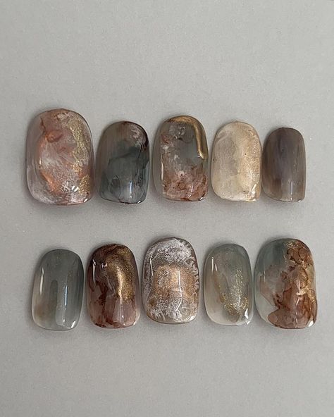 Gemstone Nails, Nuance Nail, Nails Japanese, Multicolored Nails, Minimal Nails Art, Fake Nails Designs, Asian Nails, Classy Nail Designs, Fantasy Nails